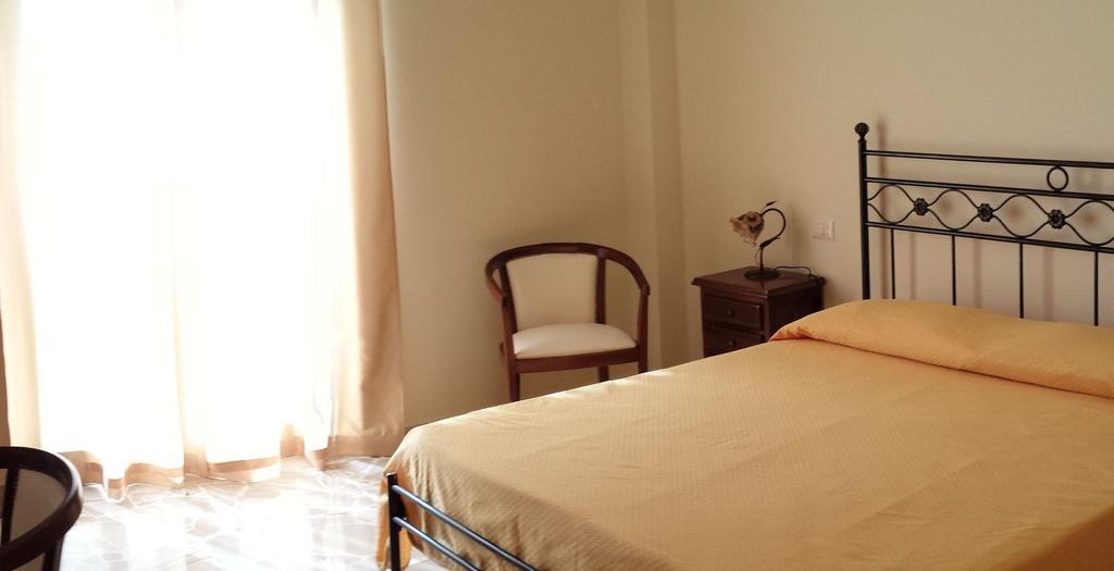 B&B Capo Sant'Alessio SantʼAlessio Siculo Стая снимка