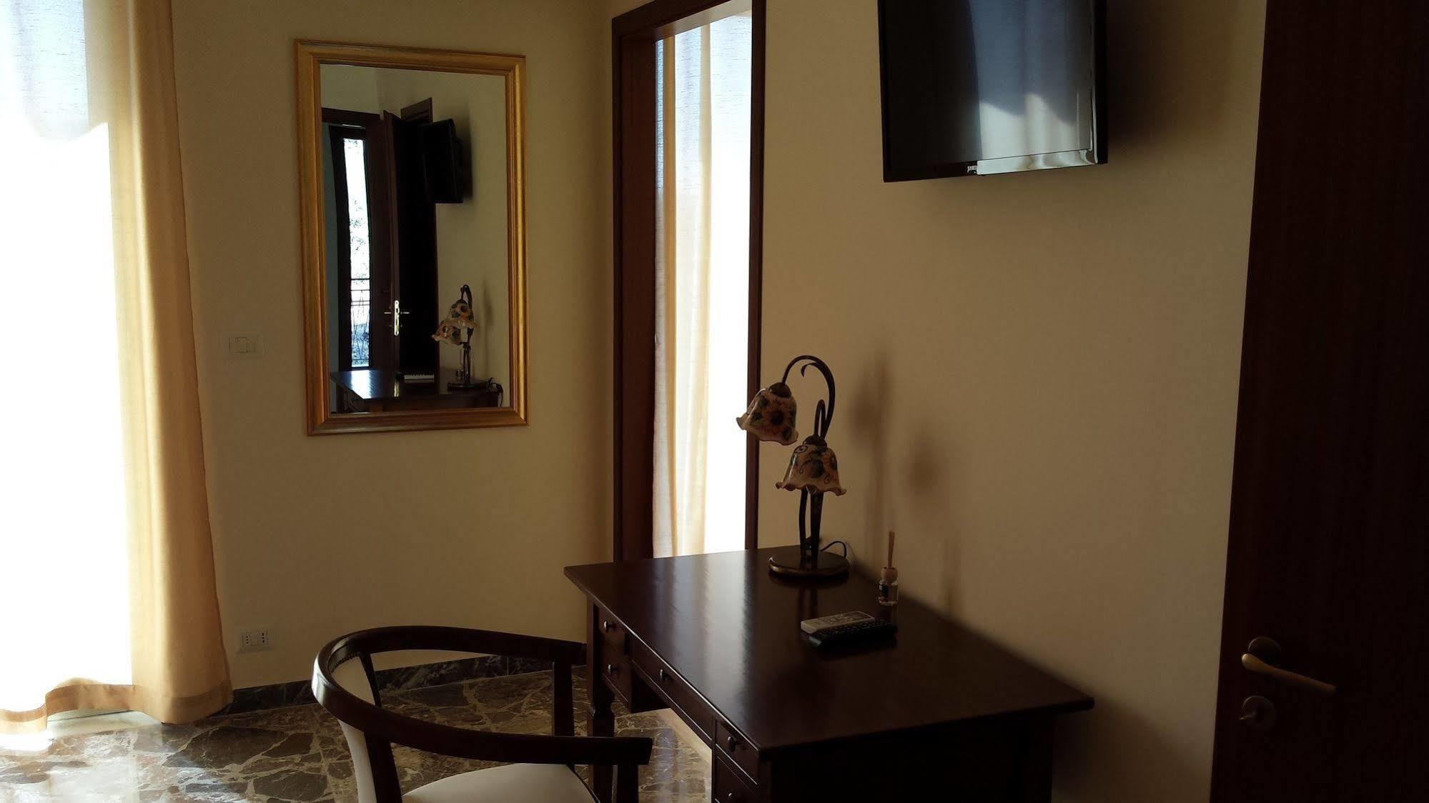 B&B Capo Sant'Alessio SantʼAlessio Siculo Екстериор снимка